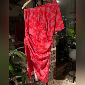 Vibrant Off-Shoulder Floral‎ Dress